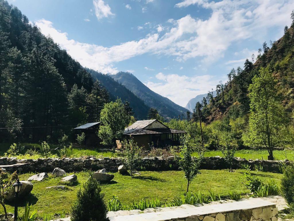 Tirthan Anglers' Retreat Banjār Buitenkant foto